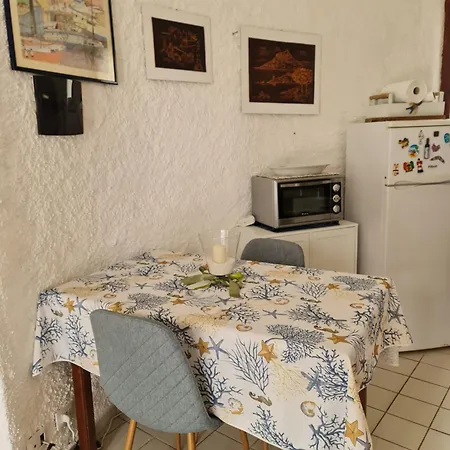 Baia Reparata Semesterbostad *